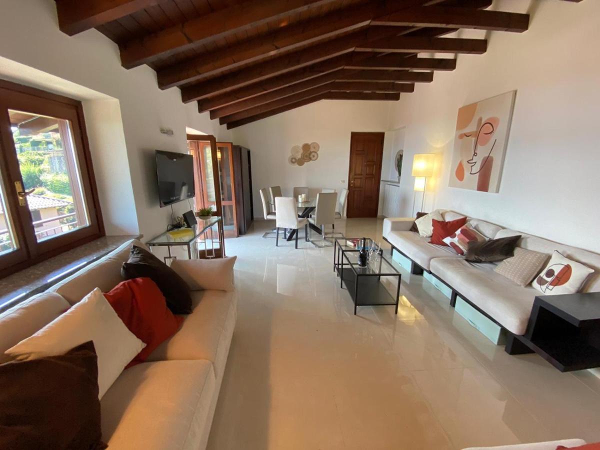 Penthouse Andrea Daire Meina Dış mekan fotoğraf