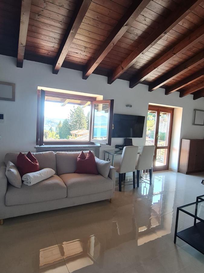 Penthouse Andrea Daire Meina Dış mekan fotoğraf